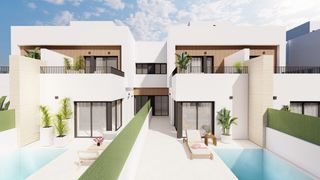 Casa a schiera in Calle san diego 5. Residencial rosa morada