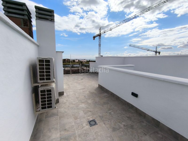 Foto 8aee689a-6bd4-4a31-acbc-5590b63e2b56. Semi detached house 180m<sup>2</sup> in calle fotógrafo tiana 8 in Alcázares (Los)