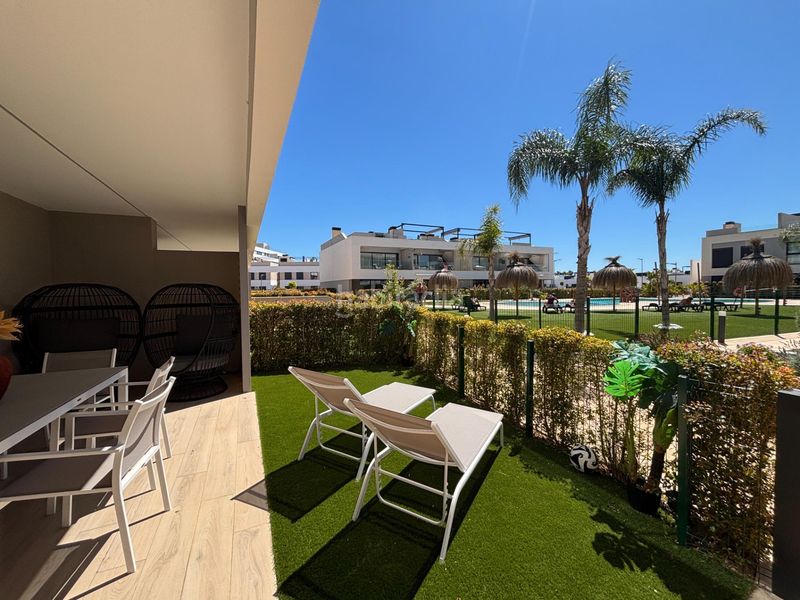 Foto b054b4e7-8fcd-412d-bbad-a79fddf92775. Planta baixa amb aparcament piscina a Mar Menor golf Torre - Pacheco