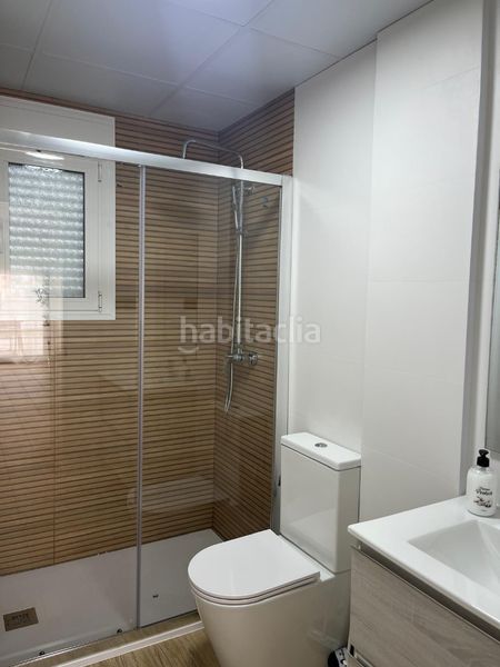 Foto 83ee7f1b-ba43-490e-ab83-cea6d37e0545. Semi detached house 180m<sup>2</sup> in calle fotógrafo tiana 8 in Alcázares (Los)
