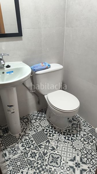 Foto 3388f2ea-658d-4b60-bf2a-3e4e36886bc8. Casa aparellada amb calefacció aparcament piscina a Montequinto