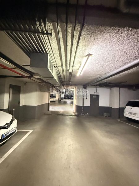 Foto 31e1e85c-170b-4c0b-94df-c916cccb02f3. Pis amb calefacció aparcament a Valdebernardo-Valderribas Madrid