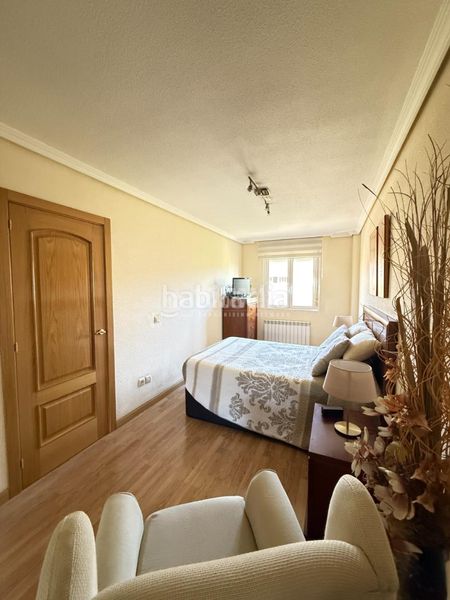 Foto 35e9552e-ea64-4ee4-a95b-5e461617da26. Pis amb calefacció aparcament a Valdebernardo-Valderribas Madrid