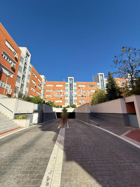 Foto 5b95a64a-4e89-4de2-a990-7d9dd1154825. Pis amb calefacció aparcament a Valdebernardo-Valderribas Madrid