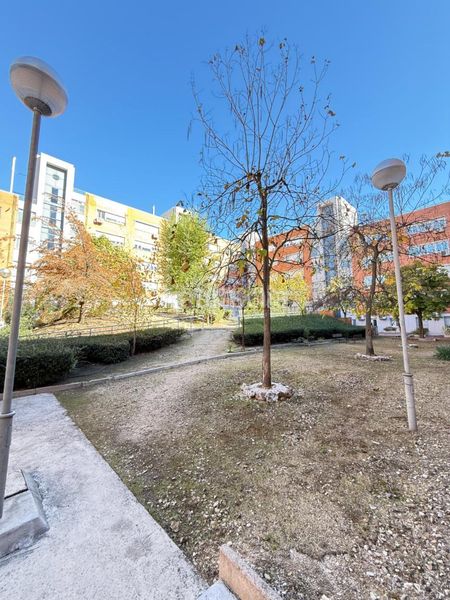 Foto 861e14bc-5e48-4edd-b48f-391bcb810444. Pis amb calefacció aparcament a Valdebernardo-Valderribas Madrid