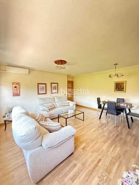 Foto ade2a08c-24e2-4930-9016-ab6e36ff5358. Pis amb calefacció aparcament a Valdebernardo-Valderribas Madrid