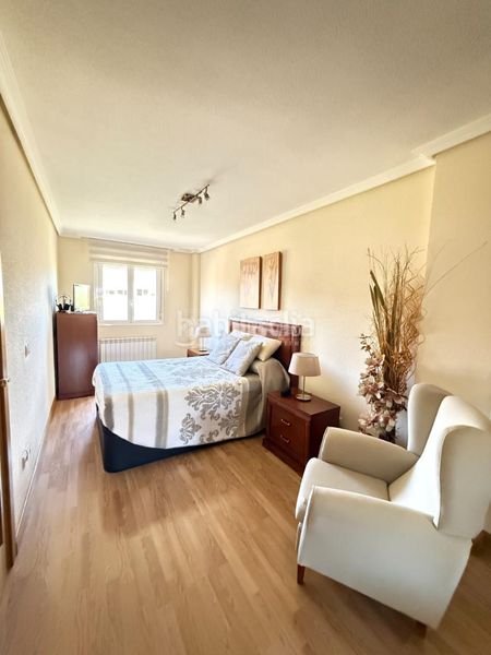 Foto e1d17b7f-9dc7-41cd-be27-3db8c318fa45. Pis amb calefacció aparcament a Valdebernardo-Valderribas Madrid