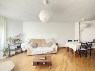 Appartamento in Valdebernardo-Valderribas. Piso en venta en madrid