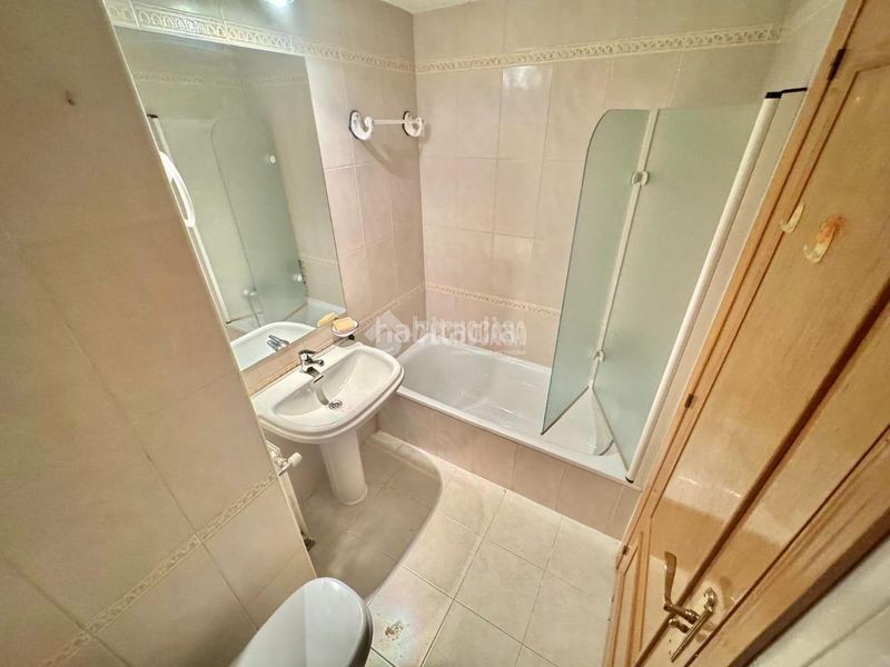 Foto 755ddd2c-249e-49bf-ad89-7bb36ac88c52. Piso  en venta en Valdebernardo-Valderribas Madrid