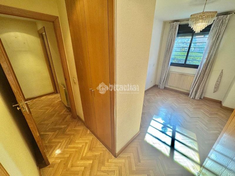 Foto b3c76ecf-bcee-42f8-9a7a-c24177ded56a. Piso  en venta en Valdebernardo-Valderribas Madrid