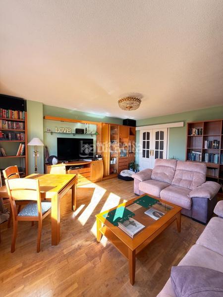 Foto 2c3c1826-dc55-4da5-a1bb-4423ba92bf3e. Pis amb calefacció aparcament a Valdebernardo-Valderribas Madrid