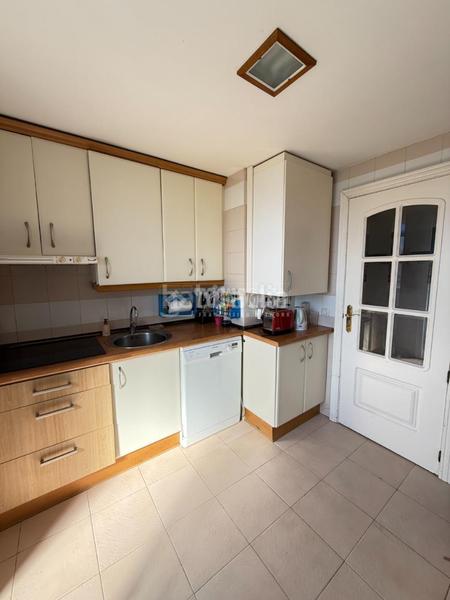 Foto e414598c-2155-4d1e-bc5f-e318d82025bf. Pis amb calefacció aparcament a Valdebernardo-Valderribas Madrid