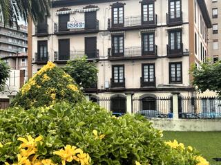 Pis a Calle josé maría pereda 8. Amplisima vivienda en el centro de laredo