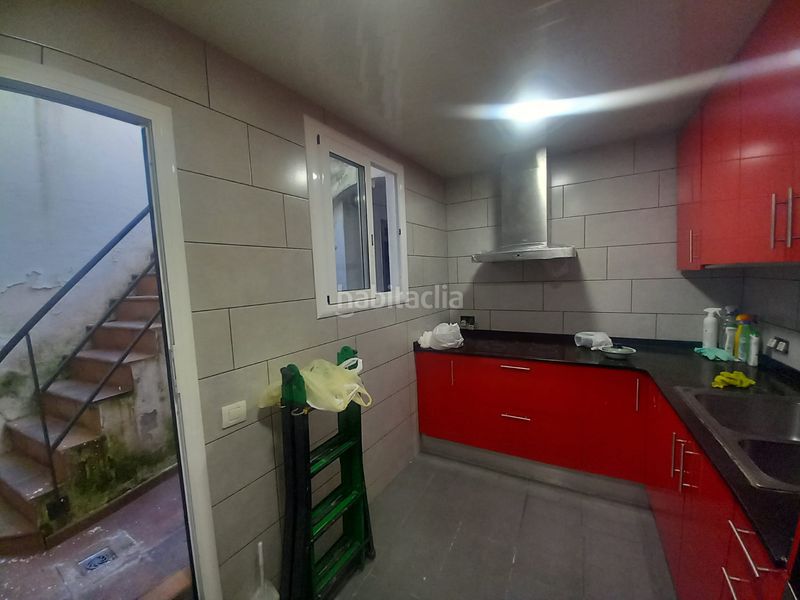 Foto 020908d2-ee76-4f61-a849-052c34cfdb03. Casa aparellada a Centre Masnou (El)