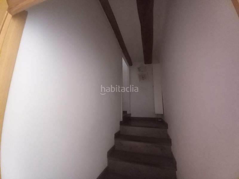 Foto 42f74dd8-7c3c-4b91-bf0d-e4dffae32e61. Casa aparellada a Centre Masnou (El)