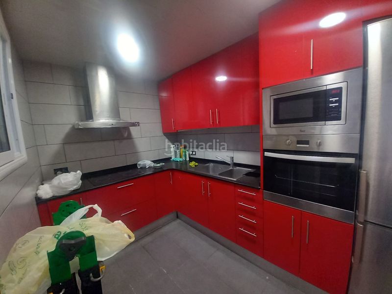 Foto 817ea718-4891-434b-9c7e-09f91d4b7168. Casa aparellada a Centre Masnou (El)