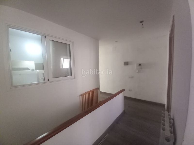 Foto 9c18236f-0807-4bc4-998d-d62378b7c5b8. Casa aparellada a Centre Masnou (El)