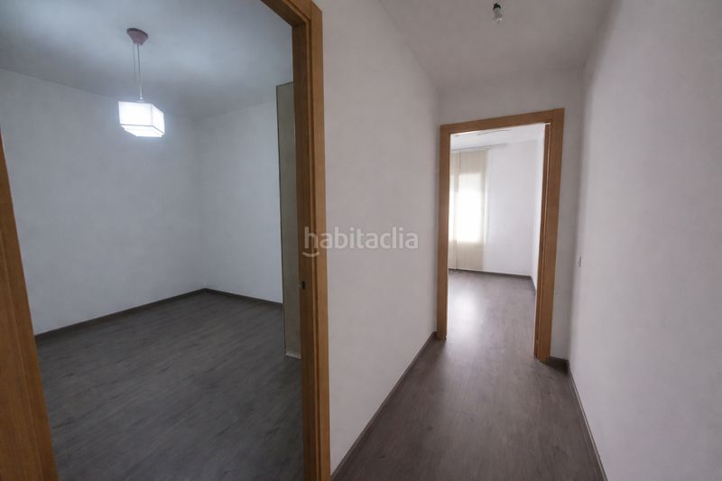 Foto b589fd44-f3a6-4141-b646-39394ce8bd54. Casa aparellada a Centre Masnou (El)