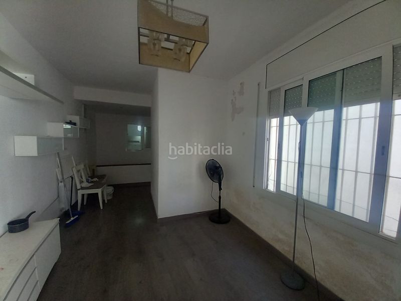 Foto b9bab9b4-1133-41d4-88e9-ed88da8676a5. Casa aparellada a Centre Masnou (El)