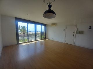 Appartement  Avinguda del maresme 305. Piso con vistas al mar y ubicación inmejorable