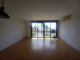 Appartement à Avinguda del maresme 305. Piso con vistas al mar y ubicación inmejorable