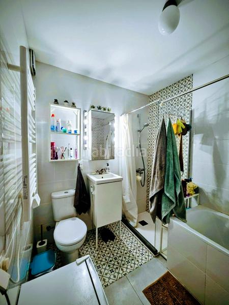 Foto fbc2bdff-0bb9-4326-8e78-f5b7dc202f7a. Planta baixa amb calefacció a Cerdanyola Sud Mataró