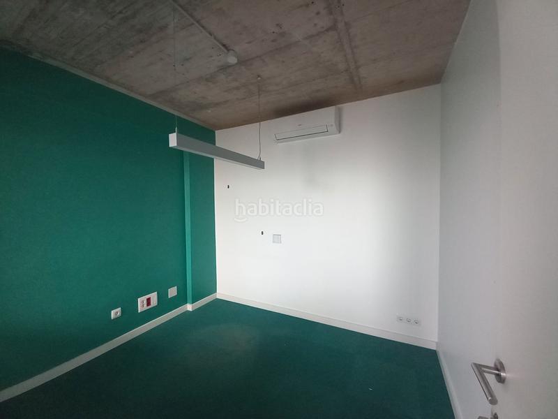 Foto 844c7502-651d-44d5-a40b-556cb3bbd274. Local commercial dans carrer santa rita 34 dans Centre Mataró