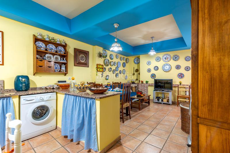 Foto 0fcb4c71-8745-4aea-8535-e0e65d2fb242. Casa a schiera con riscaldamento parcheggio in Casco Antiguo Talavera de la Reina