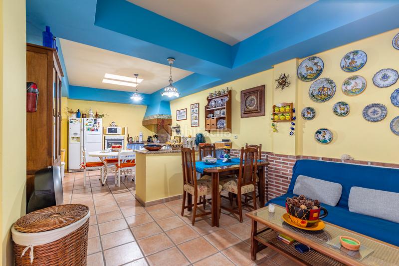 Foto 58d3b6cc-6615-48ce-9aeb-65ec7fbe9254. Casa a schiera con riscaldamento parcheggio in Casco Antiguo Talavera de la Reina