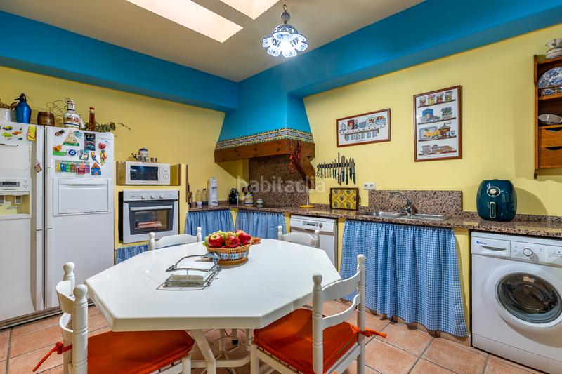 Foto cbfca56f-f5fb-44a8-a8aa-b1bc3994f9cf. Casa a schiera con riscaldamento parcheggio in Casco Antiguo Talavera de la Reina