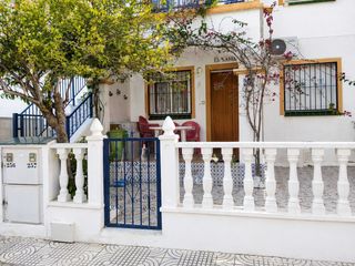 Haus in La Florida. Casa baja 3 dormitorios piscina comunitaria y cerca playa