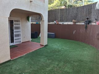Lloguer Planta baixa  Calle green. Bajo con jardin en altorreal