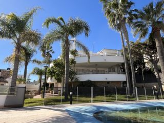 Xalet en Campoamor. Un para�so frente al mar mediterr�neo