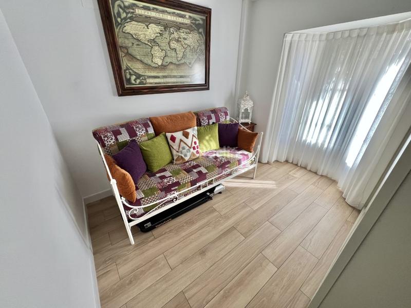 Foto 6bef90fa-8d3e-4f87-be43-fa4aab8f50fe. Casa adossada amb aparcament a Arco Norte - Avda España Dos Hermanas