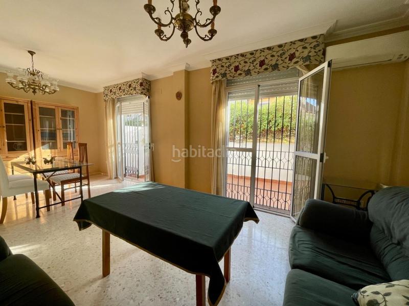 Foto 474b656f-0a44-412a-9315-6addc923cd42. Chalet avec parking dans Vista Azul - Consolación Dos Hermanas