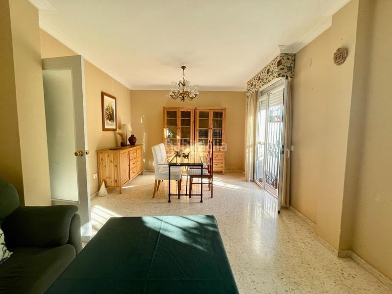 Foto 4e5cdee2-2830-4f18-98ef-98a8b10dd746. Chalet avec parking dans Vista Azul - Consolación Dos Hermanas