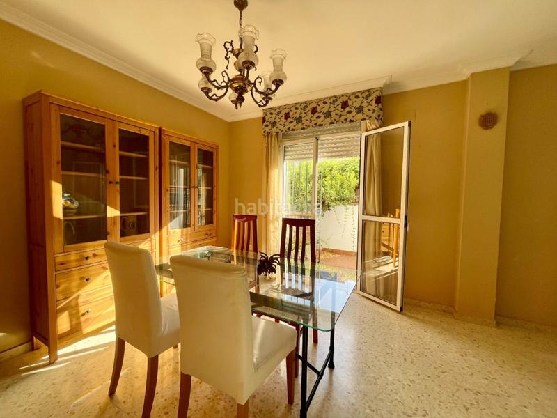 Foto ae92134d-c90c-42df-8e57-d77b694e941e. Chalet avec parking dans Vista Azul - Consolación Dos Hermanas