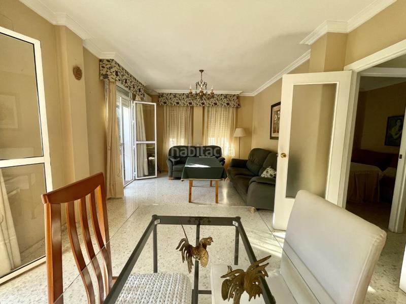 Foto a8e07e78-0ff6-45fb-87ce-1a23146f8f39. Maison jumelée avec parking dans Vista Azul - Consolación Dos Hermanas