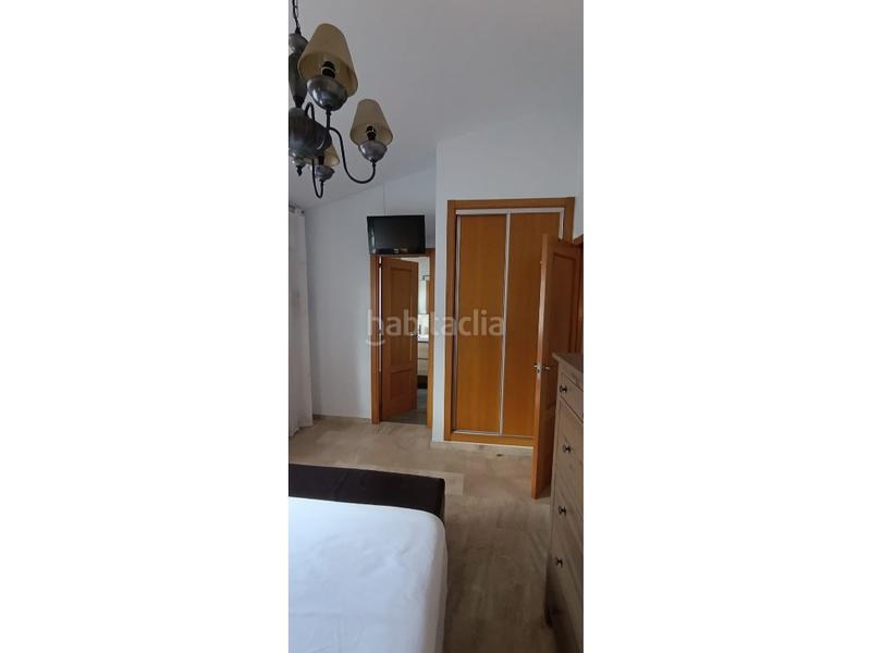 Foto 382205cf-ed20-4b75-b270-1e5eb90f804a. Chalet fantástico adosado en Trigueros