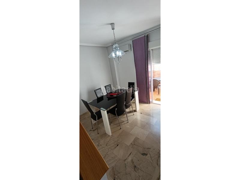 Foto 4c54a571-451a-496d-9a30-5929553f9e9d. Chalet fantástico adosado en Trigueros