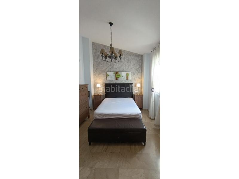 Foto 5a960d1e-80ee-46b0-946a-f88f6e2df184. Chalet fantástico adosado en Trigueros