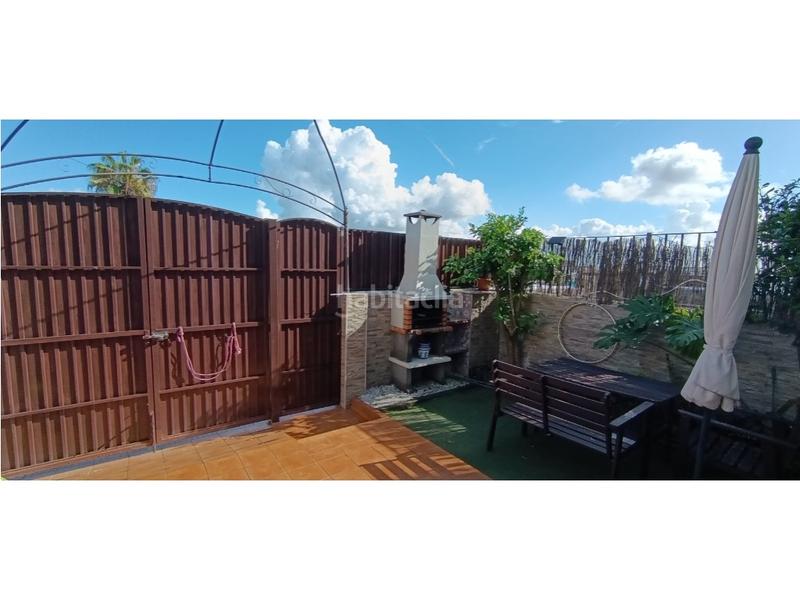 Foto 6c671eac-6d13-4532-97ac-145275687fd0. Chalet fantástico adosado en Trigueros