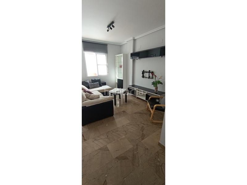 Foto f1e43a0e-a85c-40ee-b570-1aef38f09715. Chalet fantástico adosado en Trigueros