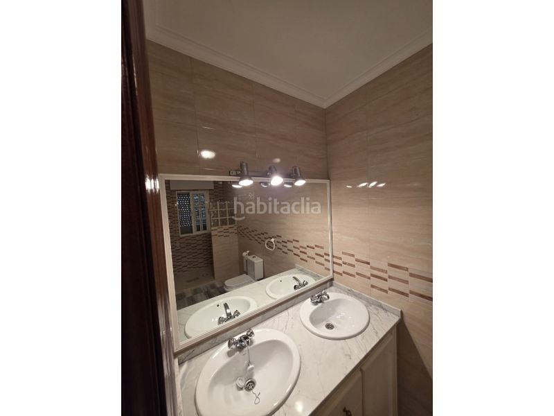 Foto 0a6ea8ef-9b2d-48b4-824a-b40fde943eb6. Casa a Bellavista Sevilla