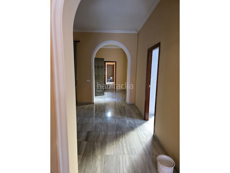 Foto f576a86a-be4d-42df-a15c-00d0532e6bc1. Casa a Bellavista Sevilla