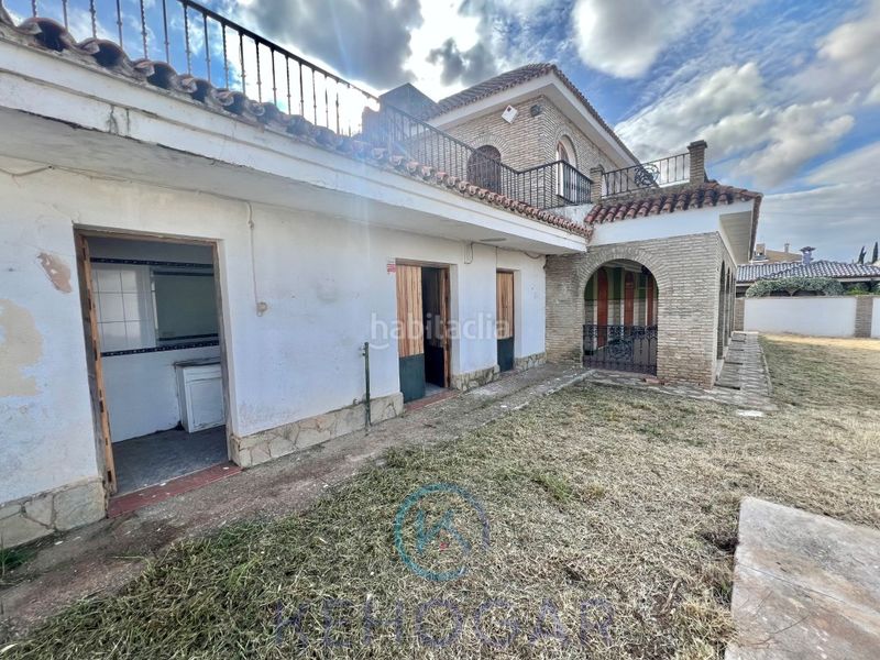 Foto 7c66a980-37ca-4989-8a42-9ee65f690682. Xalet amb aparcament piscina a La Motilla - Fuente del Rey Dos Hermanas