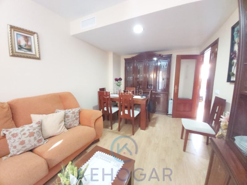 Foto 1e6015e8-f568-4d6b-84d6-caab02ab82a2. Casa amb aparcament a Arco Norte - Avda España Dos Hermanas