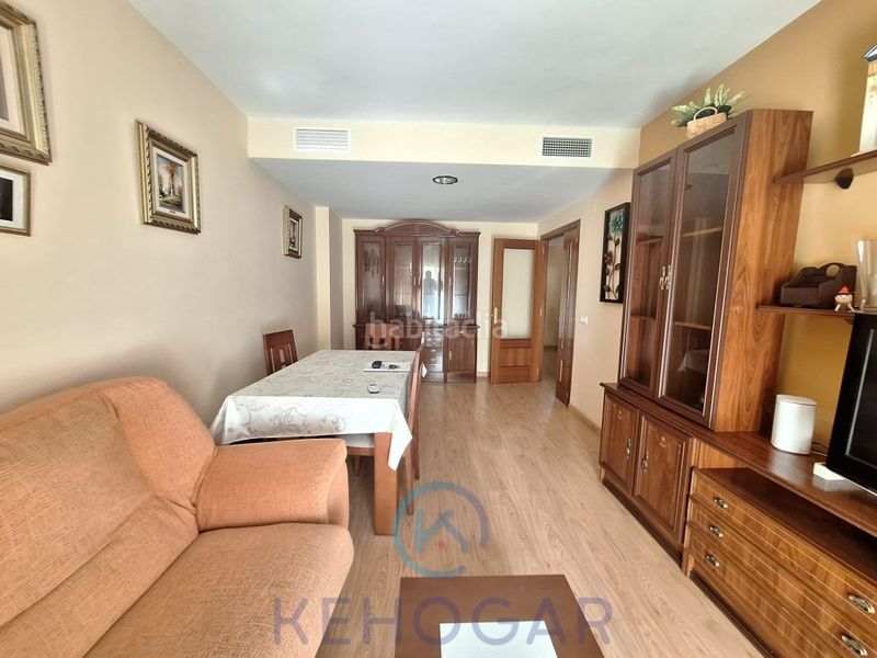 Foto f8fb93c8-07d9-4d30-a7d7-60938a66ca4b. Casa amb aparcament a Arco Norte - Avda España Dos Hermanas
