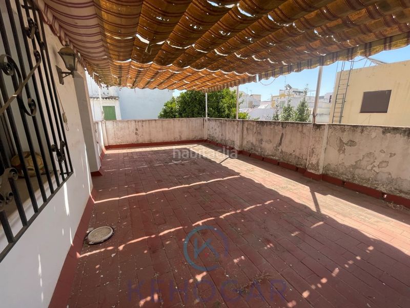 Foto 16397d8a-dd39-4841-ad7e-eaf3a9b22b4e. Casa amb aparcament a Centro - Doña Mercedes Dos Hermanas