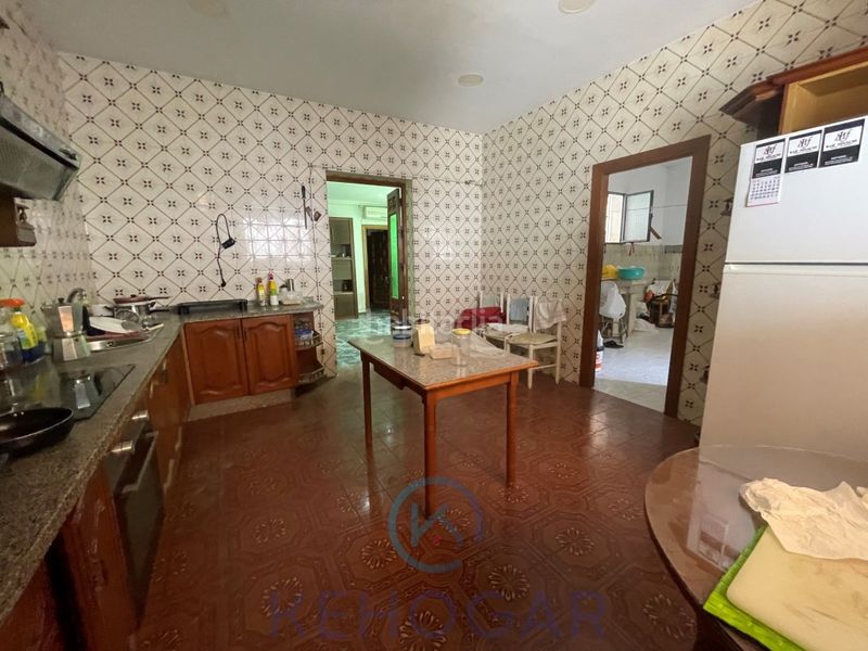 Foto 4cbf7106-9473-4d4c-9439-c7804fdae85d. Casa amb aparcament a Centro - Doña Mercedes Dos Hermanas